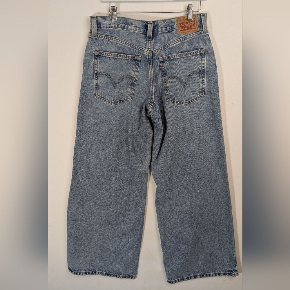 Levi's sz 29 94' Baggy Wide Leg ripped light wash jeans - 29x31 - Picture 7 of 8